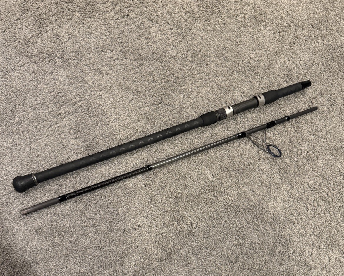 OKUMA Voyager Signature Surf Travel Rod 9′ 4-Pc with Hard Tube Case VSS-S-904M