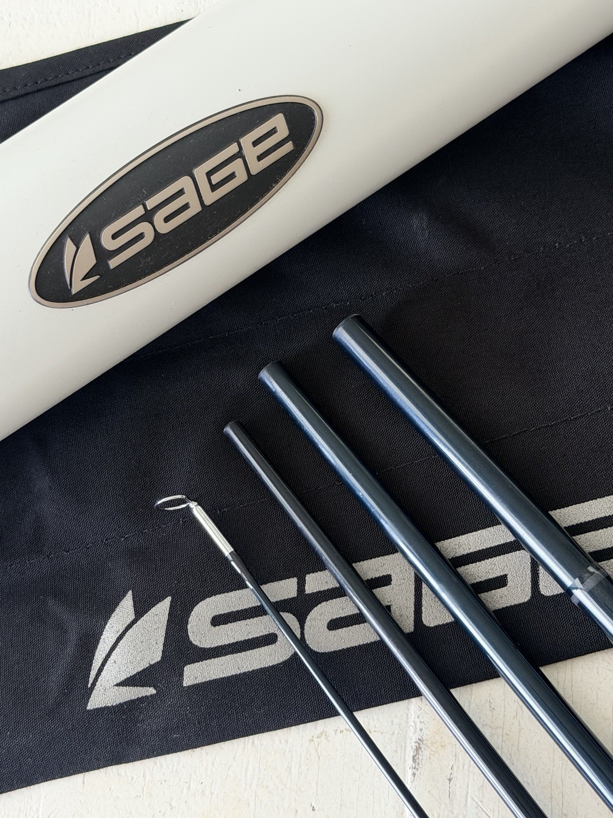 **BEAUTIFUL** 🔥 SAGE R8 SALT 15wt. 8’6”in~4Pc FlyRod!! 🔥~LEGENDARY~🔥