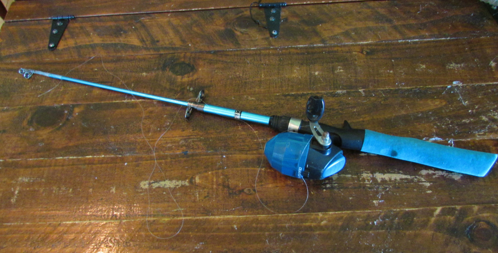 PLUSINNO 150 Blue Black Spin Cast Fishing Rod FOR PARTS