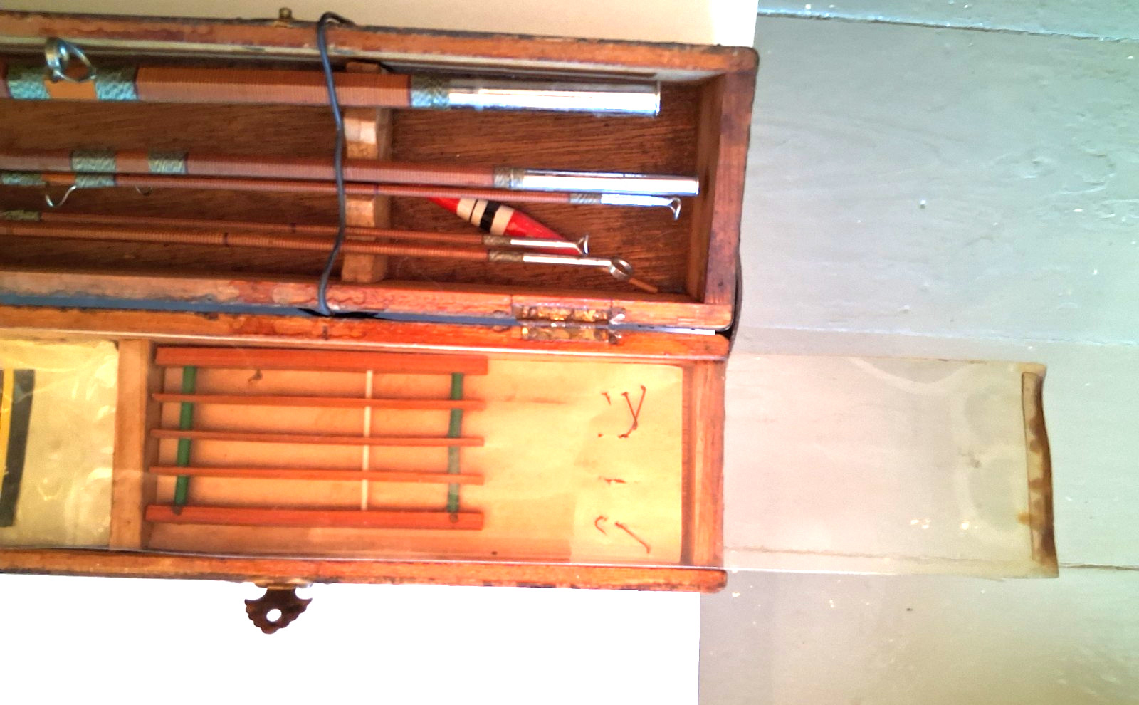 5pc Vintage Crown Japanese 8′ Bamboo Fly Fishing Rod w/ Crown Brand Box & Flies