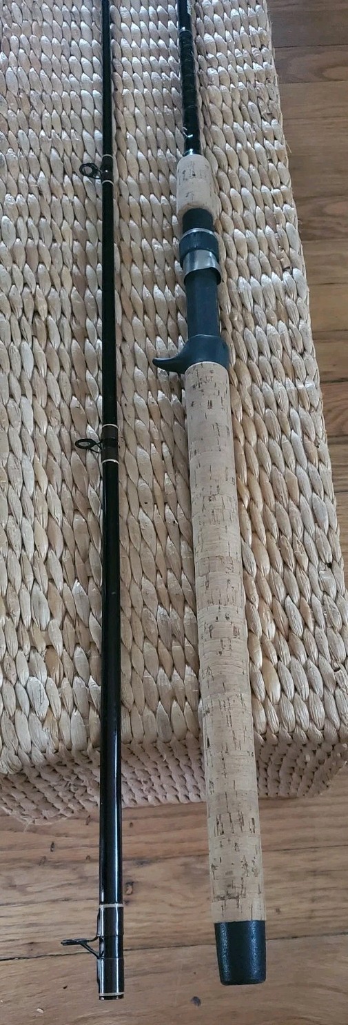 Near Mint Abu Garcia Northern Plus Five Pounder 7’6″ 2pc 6-17lb Med Spining Rod