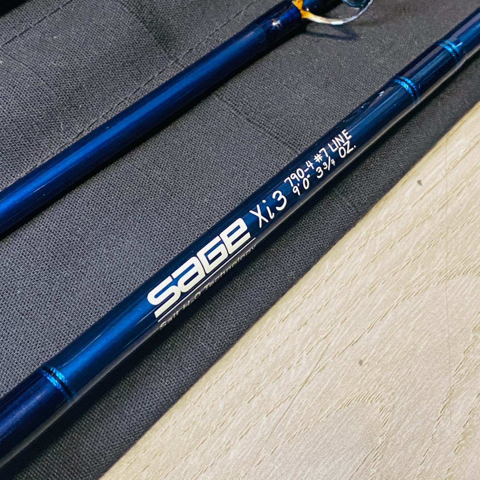 SAGE Xi3 790-4 7wt 9’0″ Salt Water Fly Rod w/Tube sock Excellent