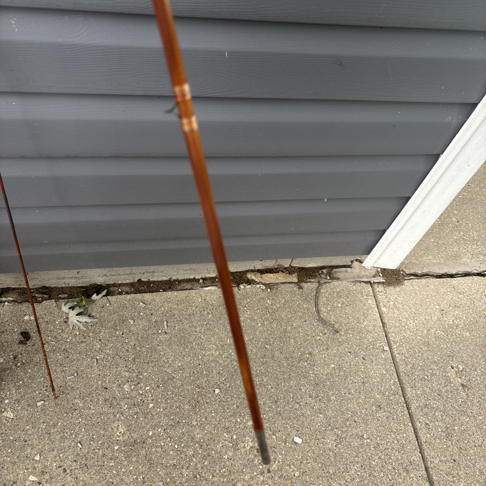 South Bend 359-9′ Bamboo Fly Rod 9 ft 3pc Cork Handle Vintage Brown