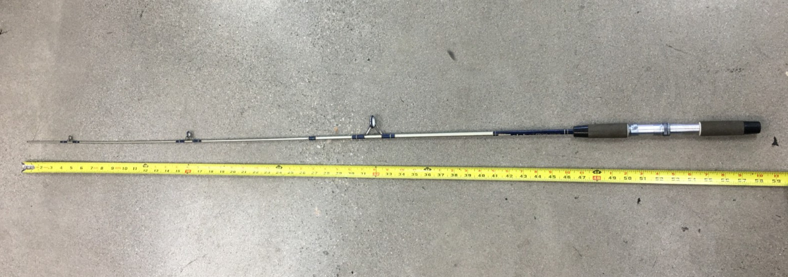Shakespeare, Alpha SP1310, Spinning Rod 5 Foot Medium Action L Fishing Rod KOREA