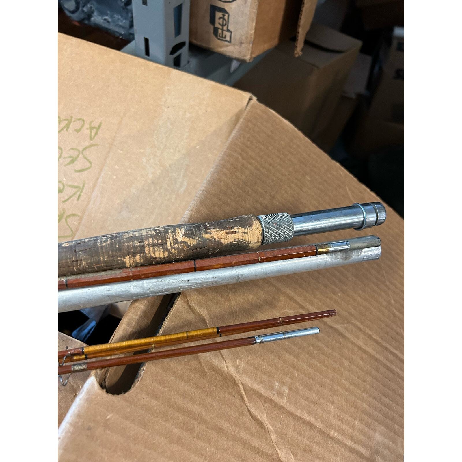 Montague Belmont bamboo fly rod 8 1/2 ft 3-piece w two extra tips, bag and tube