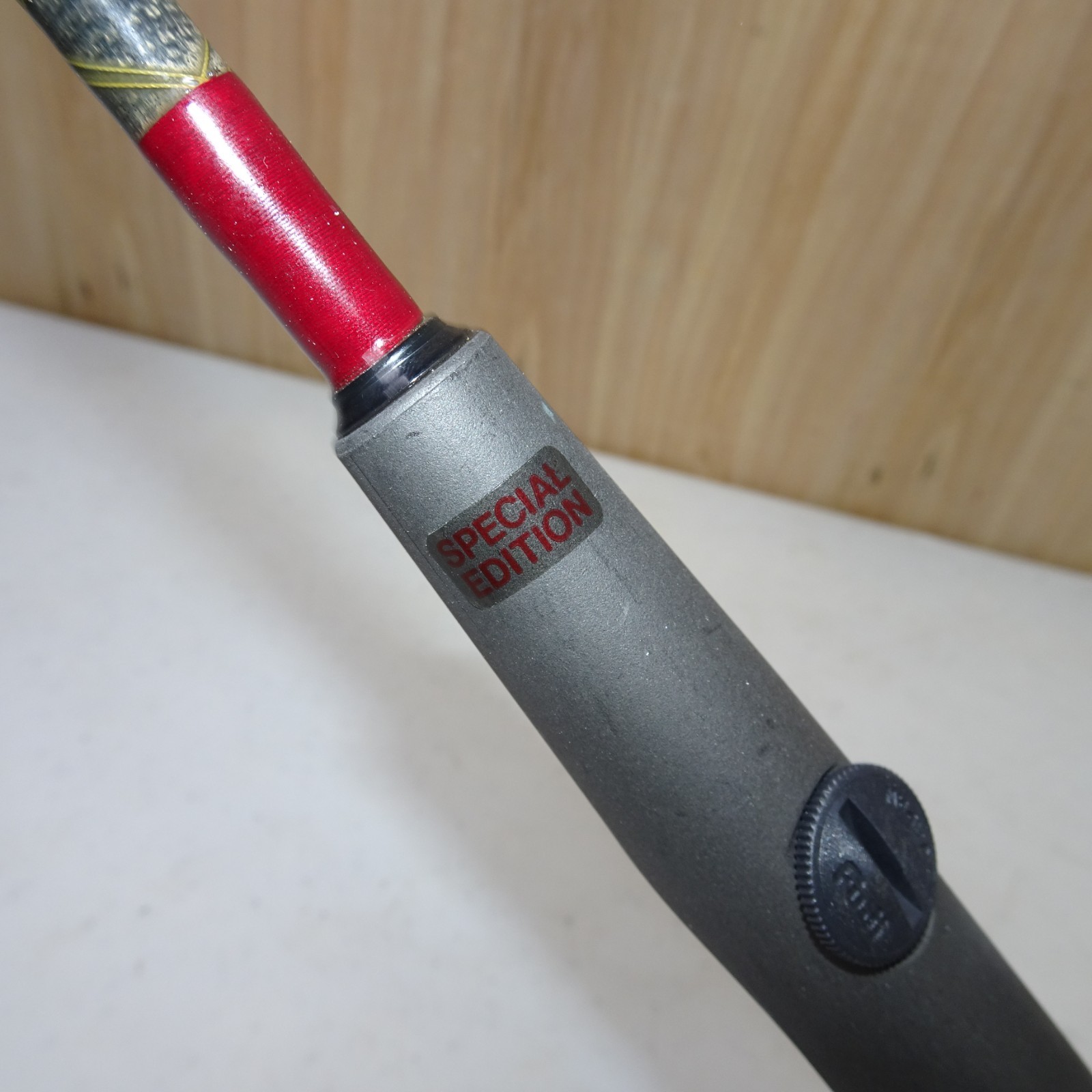 NEW NOS Berkley Grayfite Graphite Composite 5’2″ Baitcasting Fishing Rod GF12ML