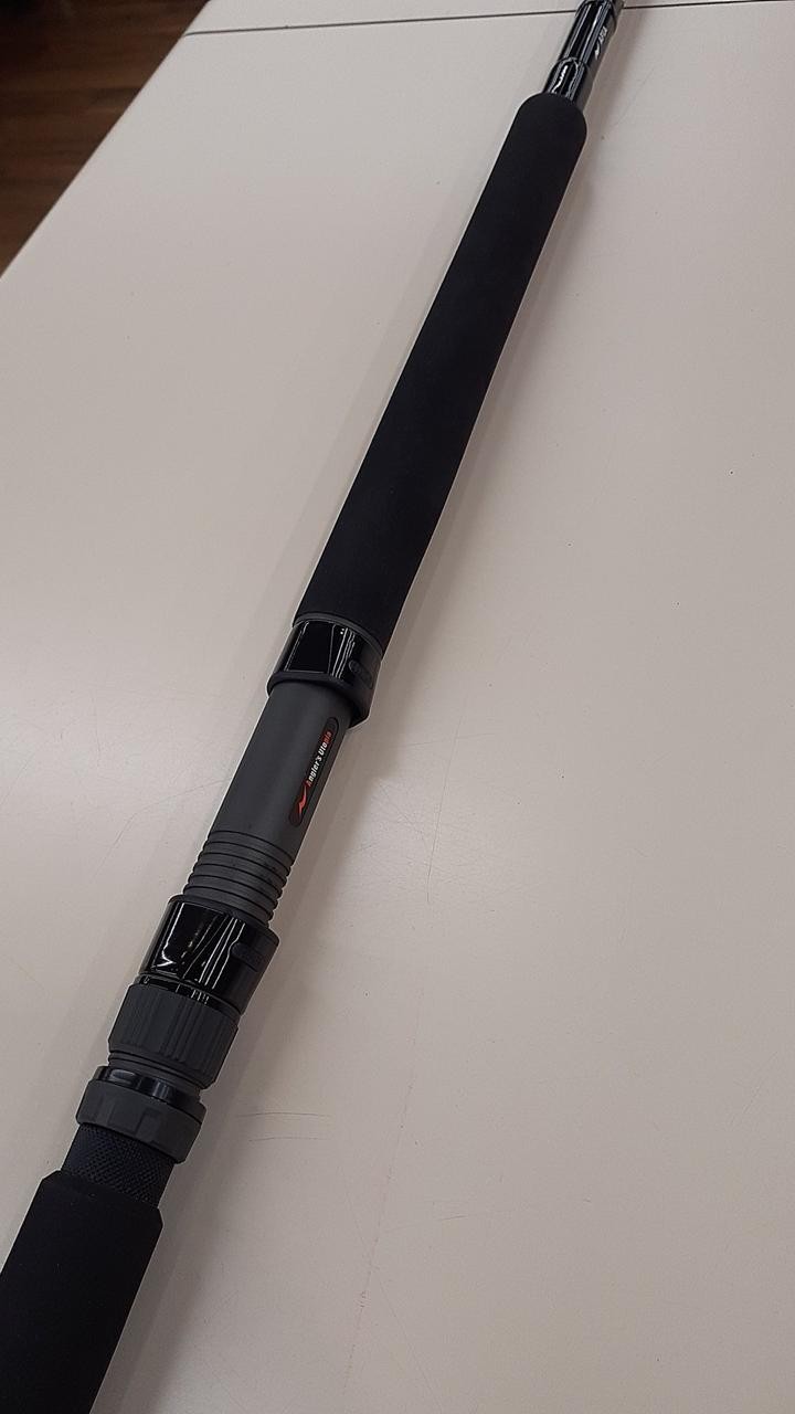 APIA GRANDAGE XD 106SPI Shore Jigging Rod 10ft 6in, 335g, Excellent Condition