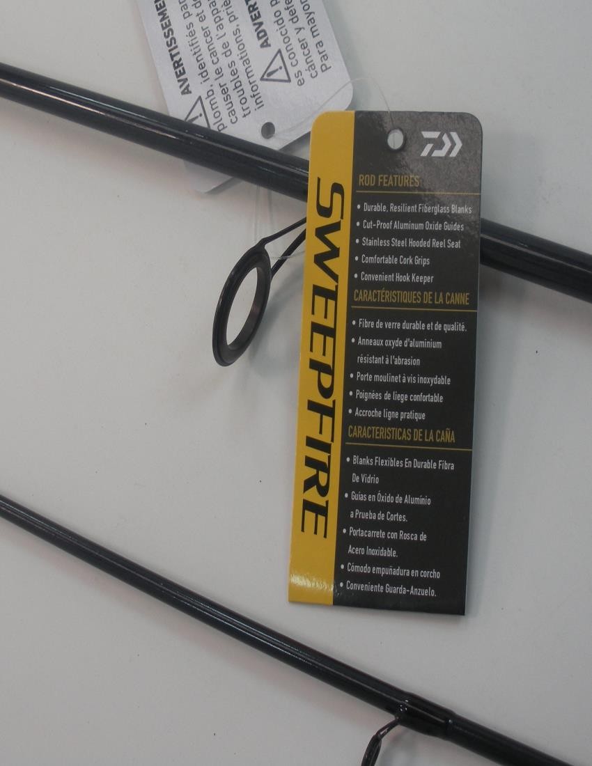 Daiwa SWD662MFS Sweepfire Spinning Rod 2 pc Med Action Line Wt 8-14LB