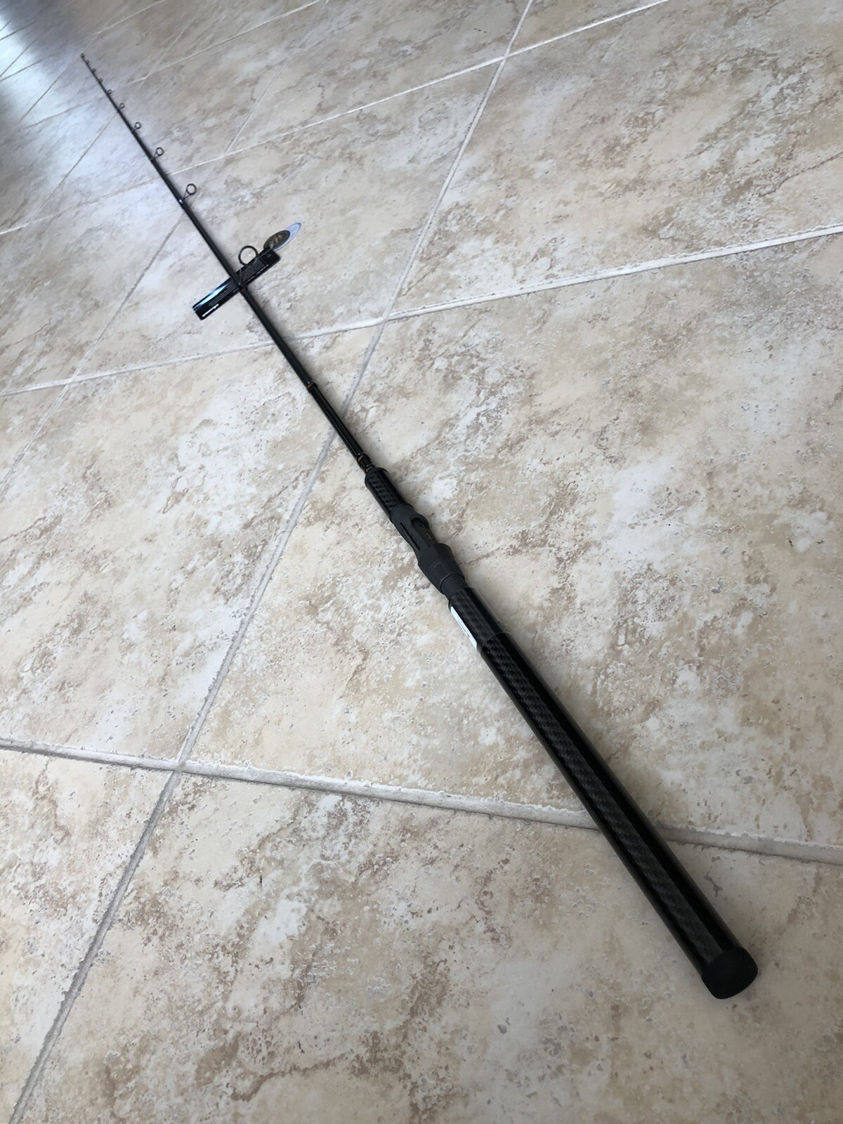 Okuma Guide Select Pro Spinning Rod 9’0” 2pc Heavy 1/2-3oz 15-40lb Wgt 6.7oz NEW