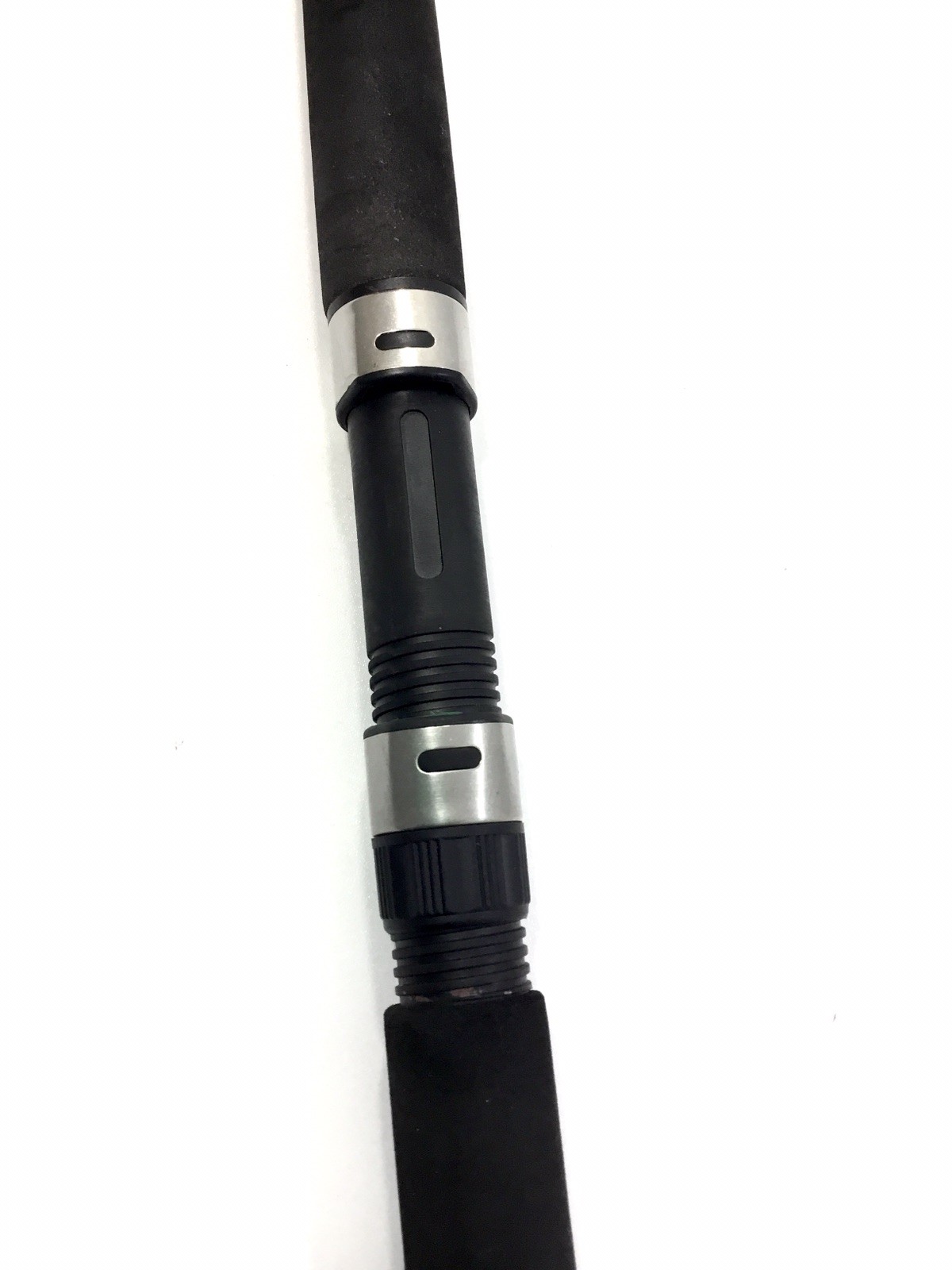 Daiwa Dwave 702 MFS 7″ 2pc. DWB F702MFS Graphite Fishing Rod 12-25lb CLEAN