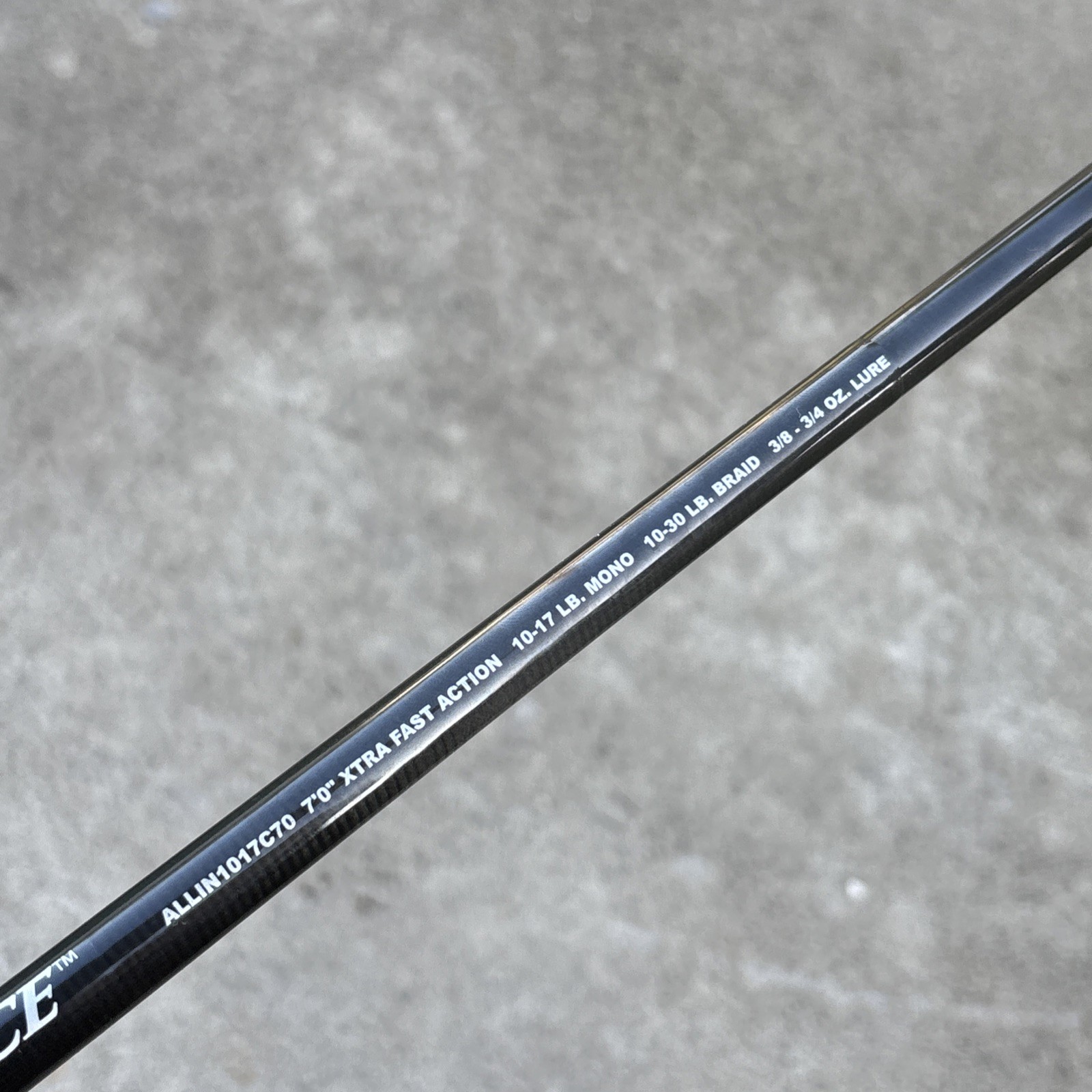Penn Allegiance ALLIN1017C70 7′ 1 Piece Casting Fishing Rod Xtra Fast Action EUC