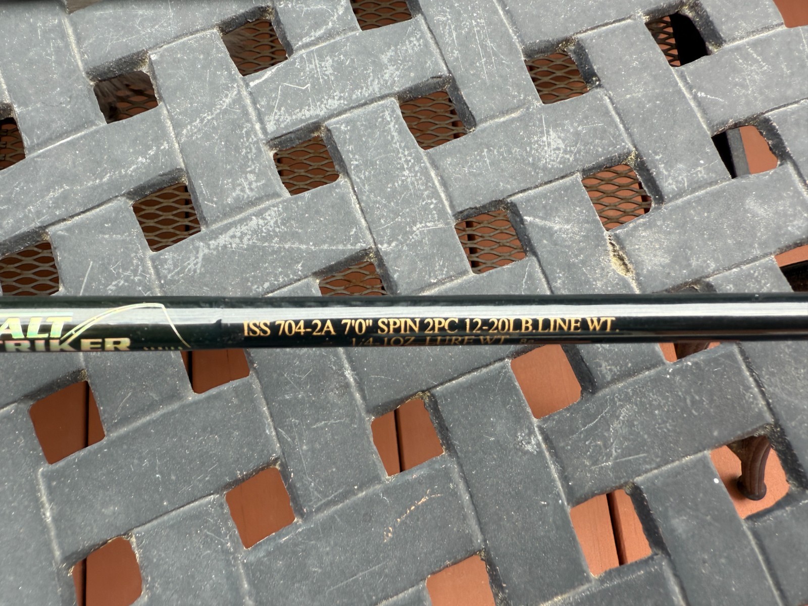 Cabela’s Salt Striker ISS 704-2A, 7’0″, Med Heavy, Mod, 12-20lb, 1/4-1oz, Spin