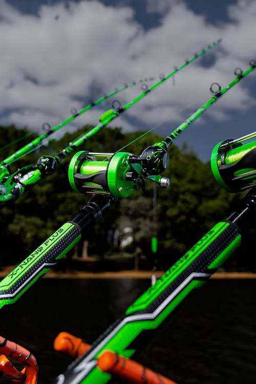 Mad Katz Green Legacy-Med/Heavy Action 20-60 lb 2-16 oz Lure (Casting)