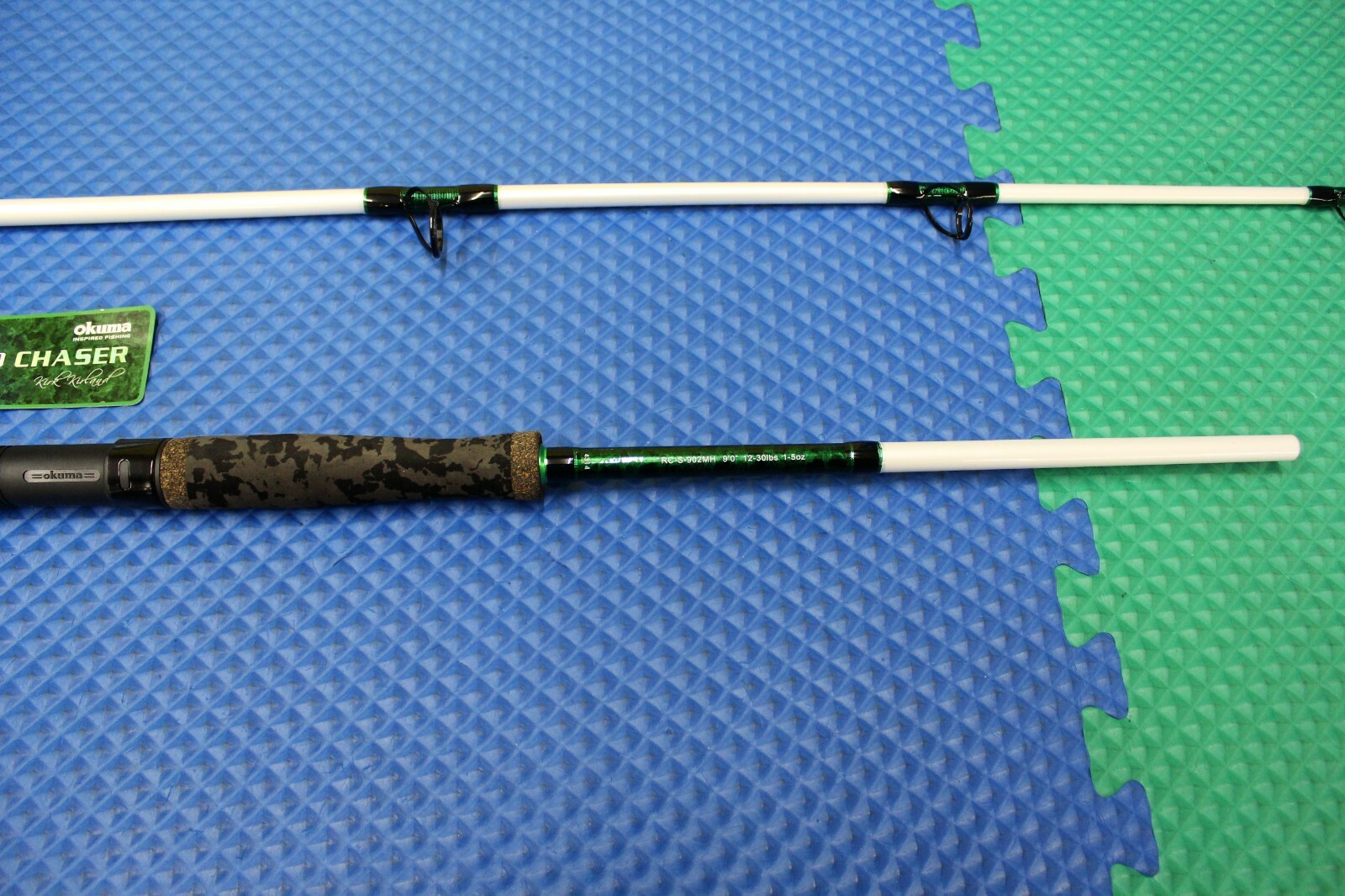 Okuma Record Chaser Catfish Alligator Gar Spinning Rod 2-Pc Md Hvy 9′ RC-S-902MH