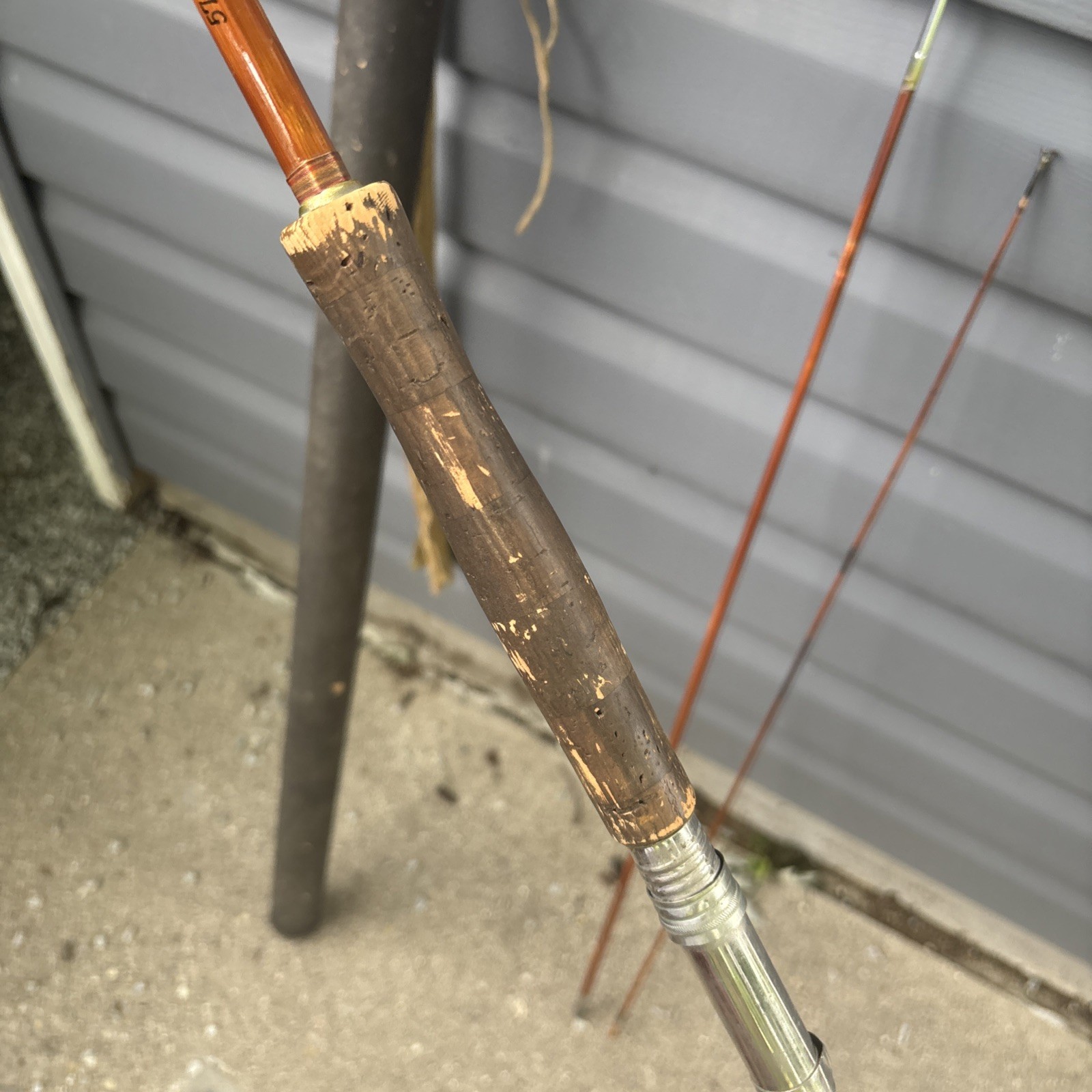 South Bend 359-9′ Bamboo Fly Rod 9 ft 3pc Cork Handle Vintage Brown