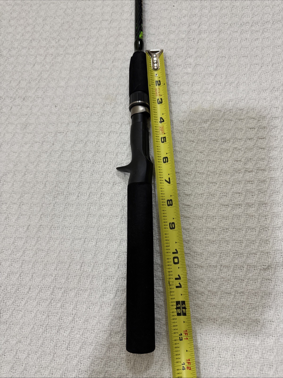 South Bend Elan FC F6’ Medium Action Two-piece Spinning Fishing Rod 6-14 lb Test