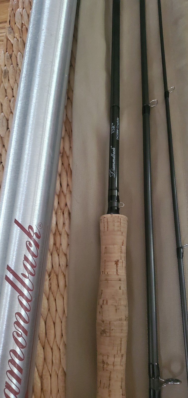 Near Mint Diamondback VSR 10′ 3pc 7wt Graphite fly rod W/tube & Sock