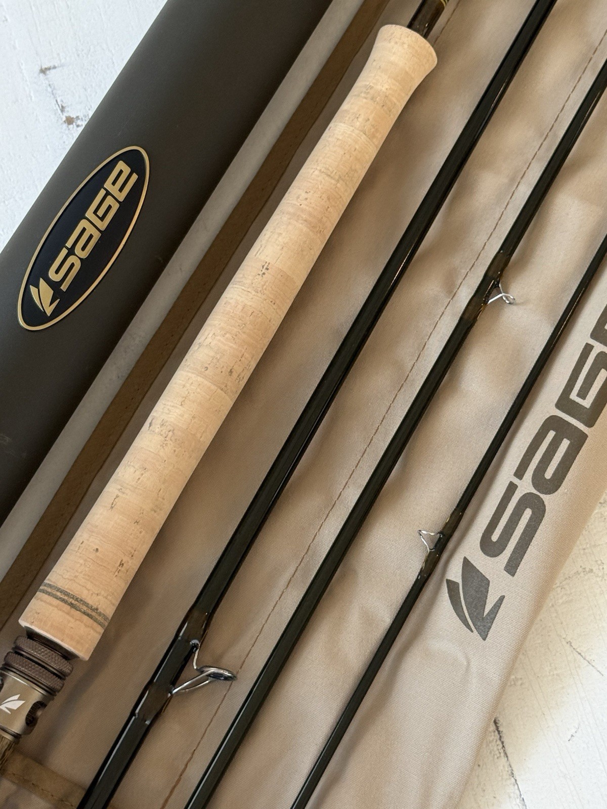 **BEAUTIFUL**~NEW~ SAGE TROUT SPEY HD 2wt 10’9”in FLY Rod!!🔥~LEGENDARY~￼￼