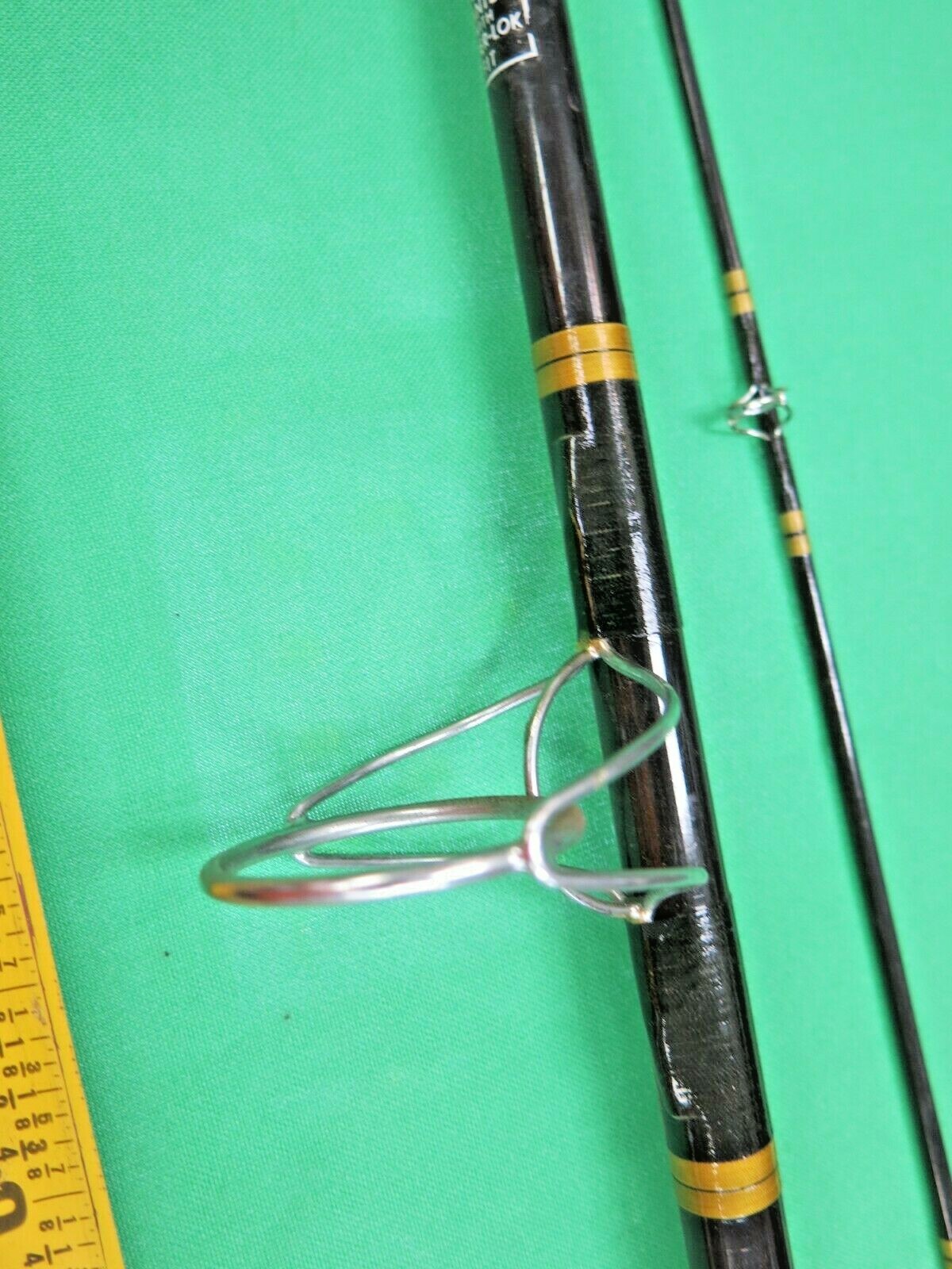 Vintage Daiwa 8025 Spinning Fishing Rod 8′ USA California 8-20LB 2 piece MINT