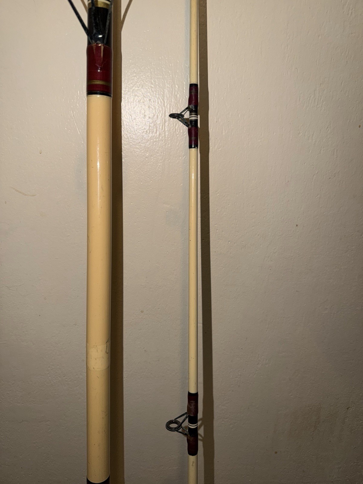 ABU GARCIA COMMODORE SURF SPIN ROD 11’6″ FT 2 PC CS 116H 12-30 LB ESTATE