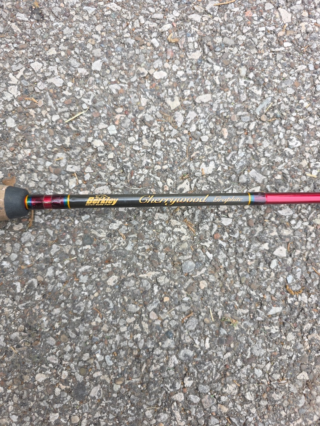 Berkley Cherrywood Graphite CWC561M 5′ 6″ Medium Action 1-Piece Casting Rod.