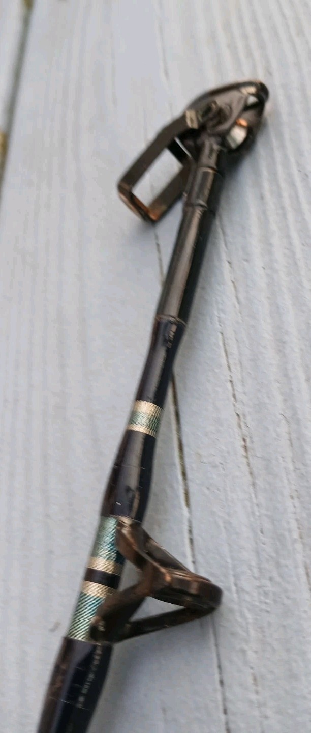 Daiwa Saltiga Deep Drop 5’6″ Fishing Rod 2 Pc # SA B 56 HD-DD 60-150 Lb Test