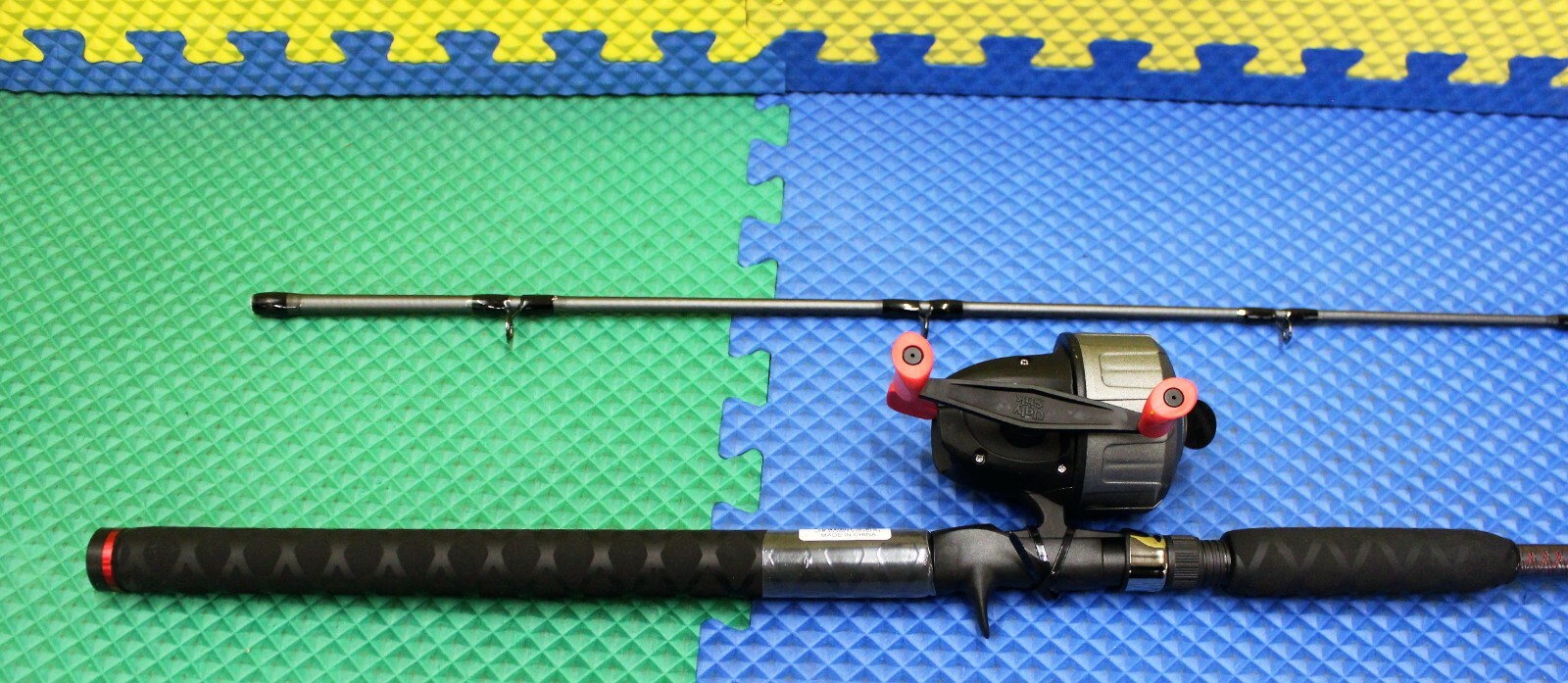 Shakespeare Ugly Stik Ugly Tuff Spincast Cbo 7’0″MH USTUFCA702MH/SC20CBO 1539107