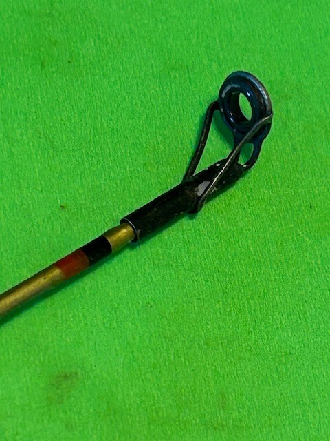ZEBCO RHINO 5 FOOT 6 INCH 8 TO 17 POUND RATED BAITCASTING FISHING ROD
