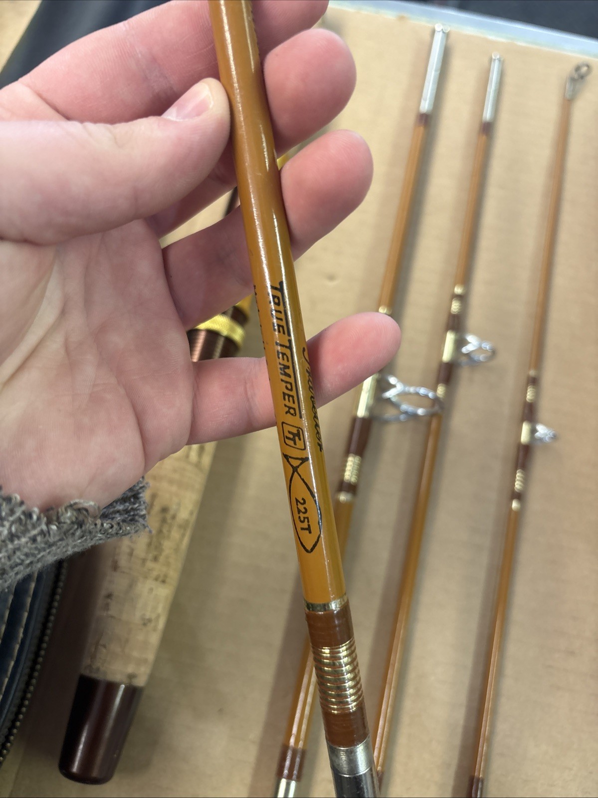 True Temper Rod 225T With Case Hardly Used