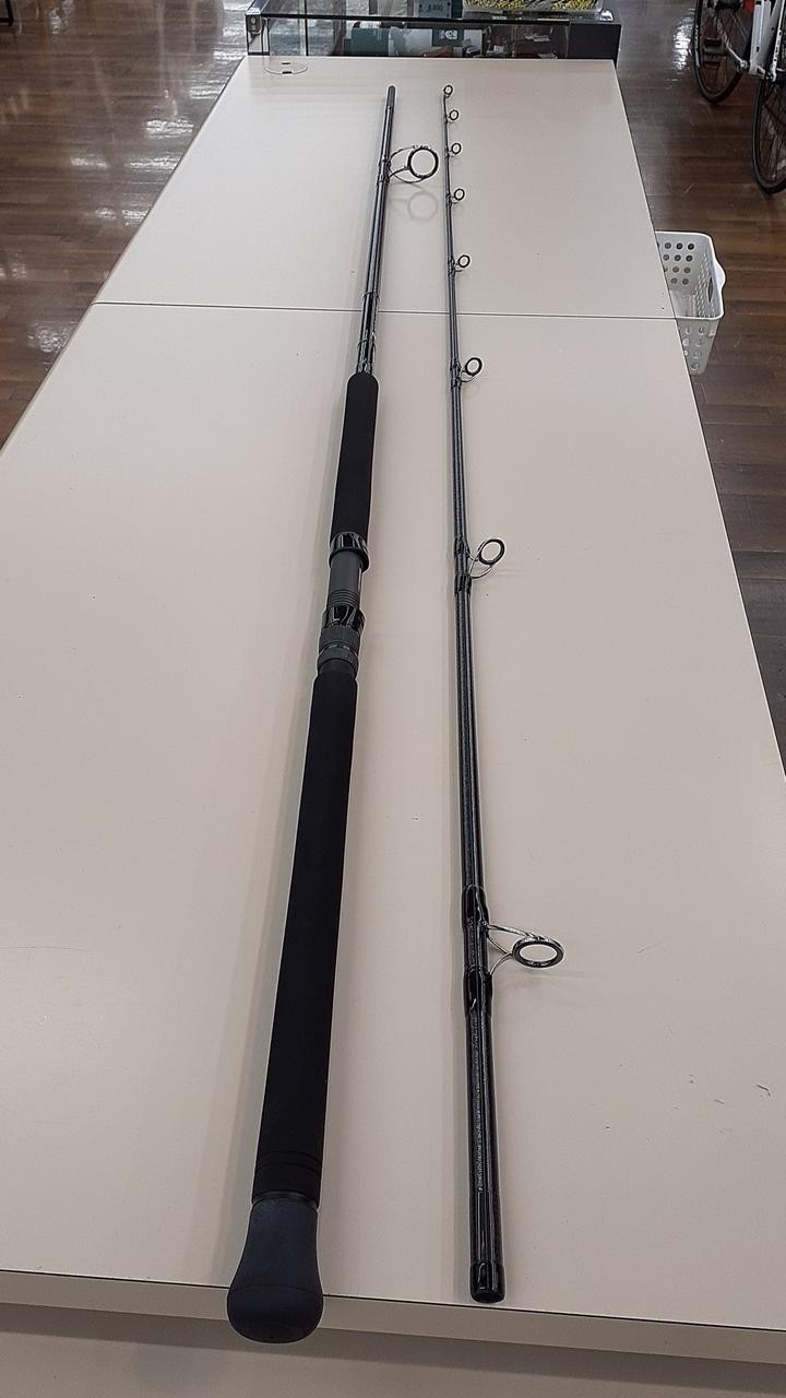 APIA GRANDAGE XD 106SPI Shore Jigging Rod 10ft 6in, 335g, Excellent Condition