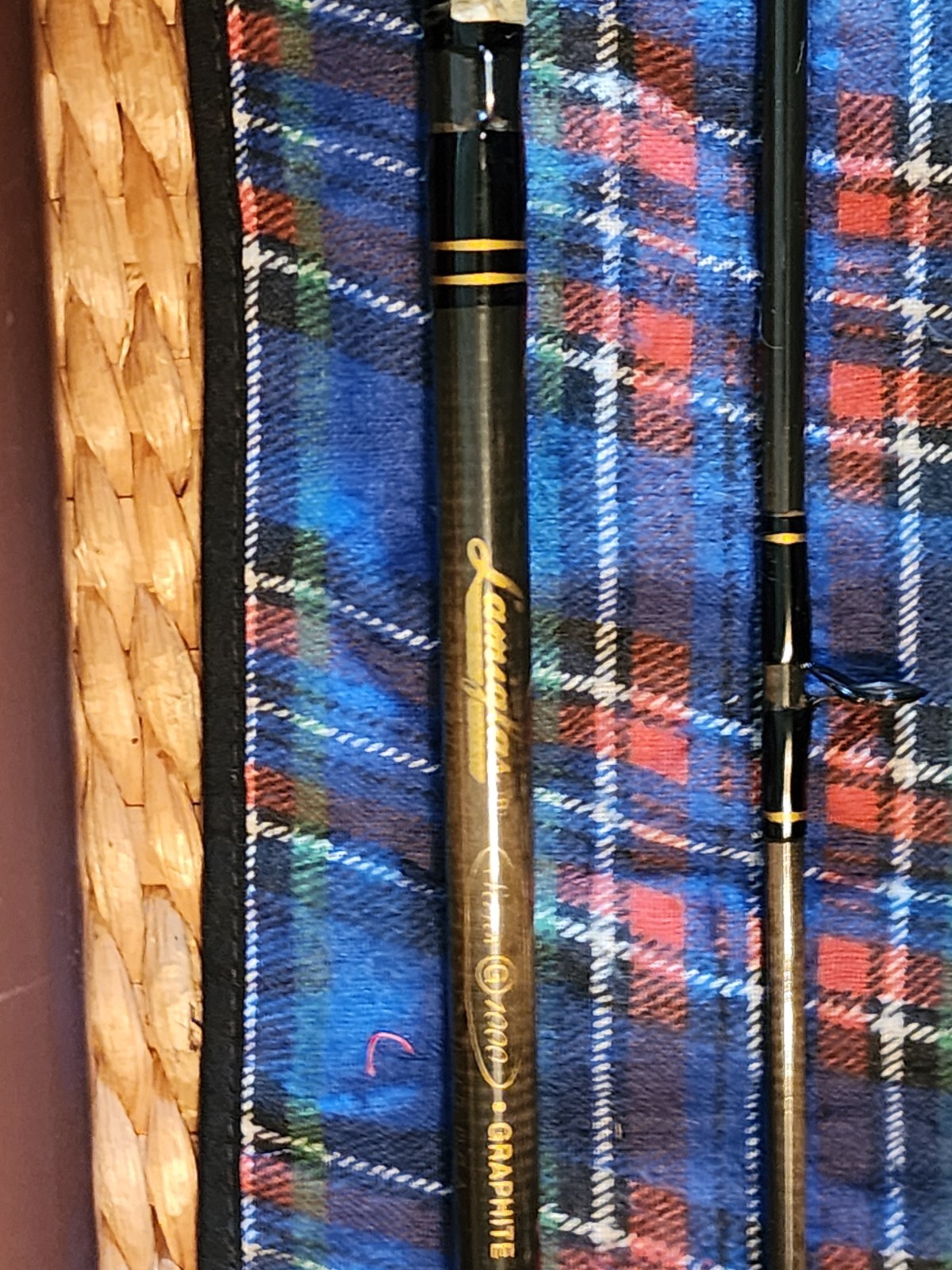 Lamiglas 1310T Medium Heavy 10-20lb 8’6″ 2pc Csting Rod USA W/sock & Tube EUC.