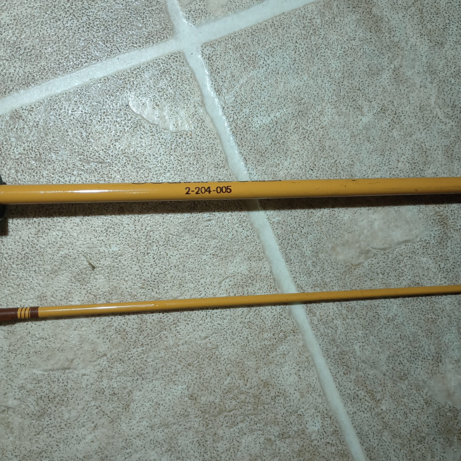 Vintage South Bend fishing rod Spinning Fiberglass 6ft Crappie trout 2-204-005