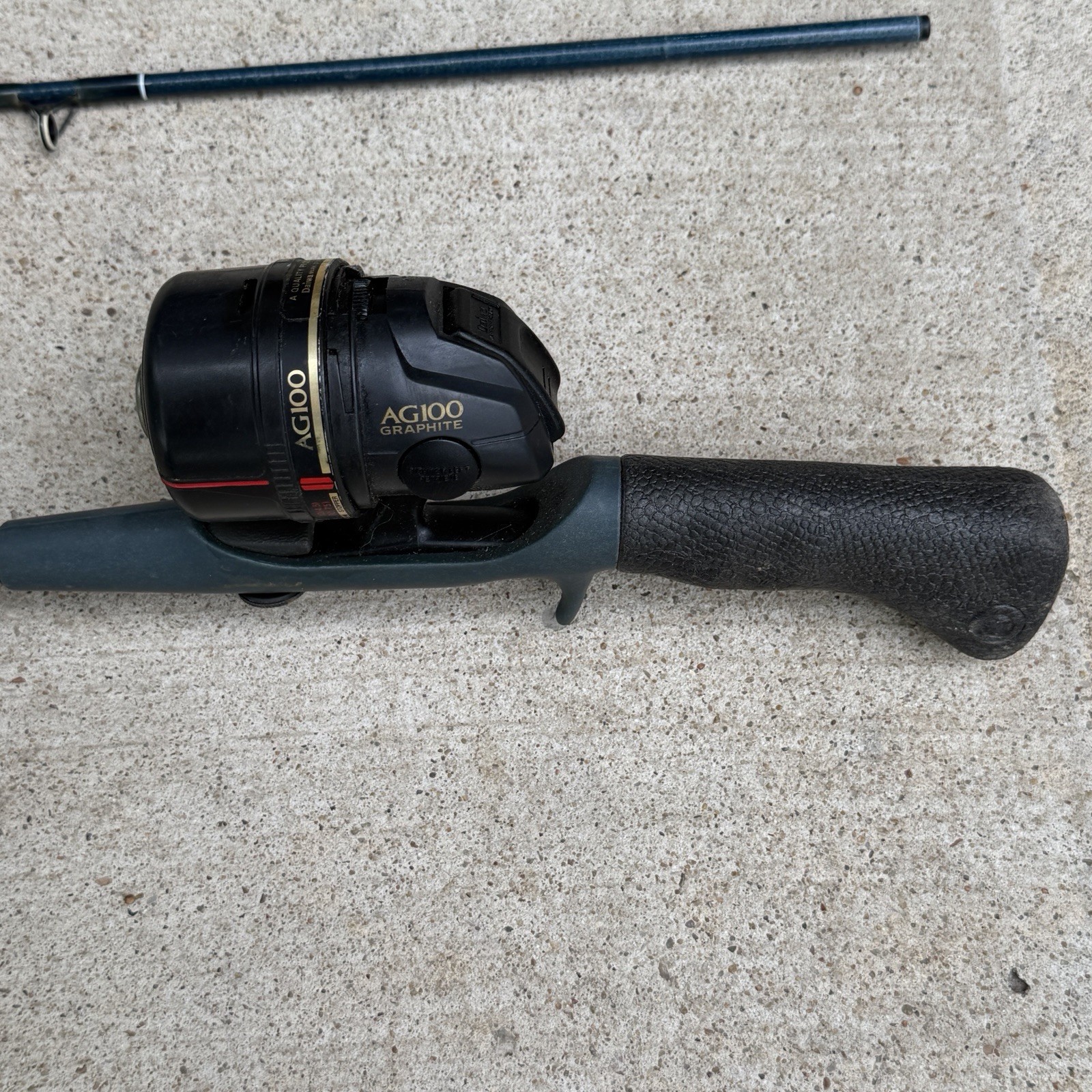 Vintage Daiwa APOLLO 1831 Graphite Rod Ultra Light 6 ft 2 Pc Rod Fishing Blue