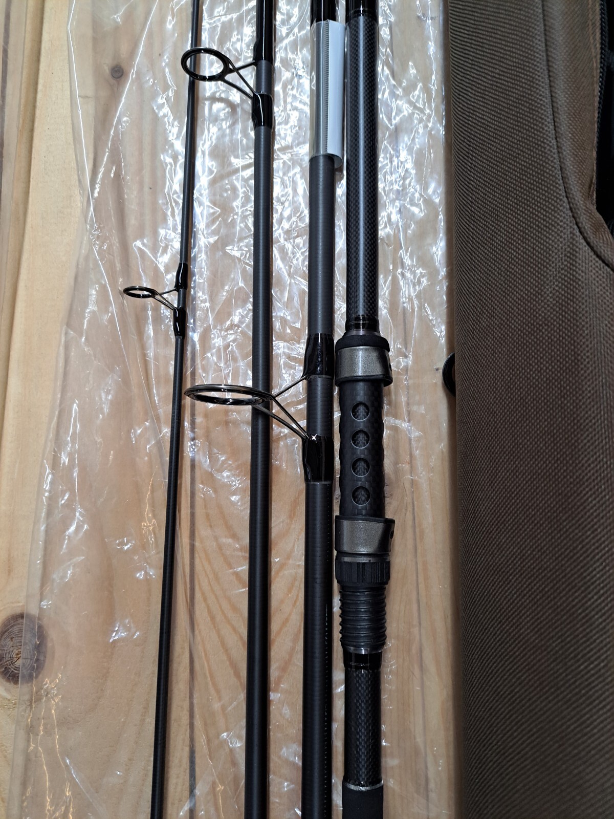 2 × Shimano TX Lite A Carp 9ft 3lb Carp Rods 4pc NEW inc pipe carp