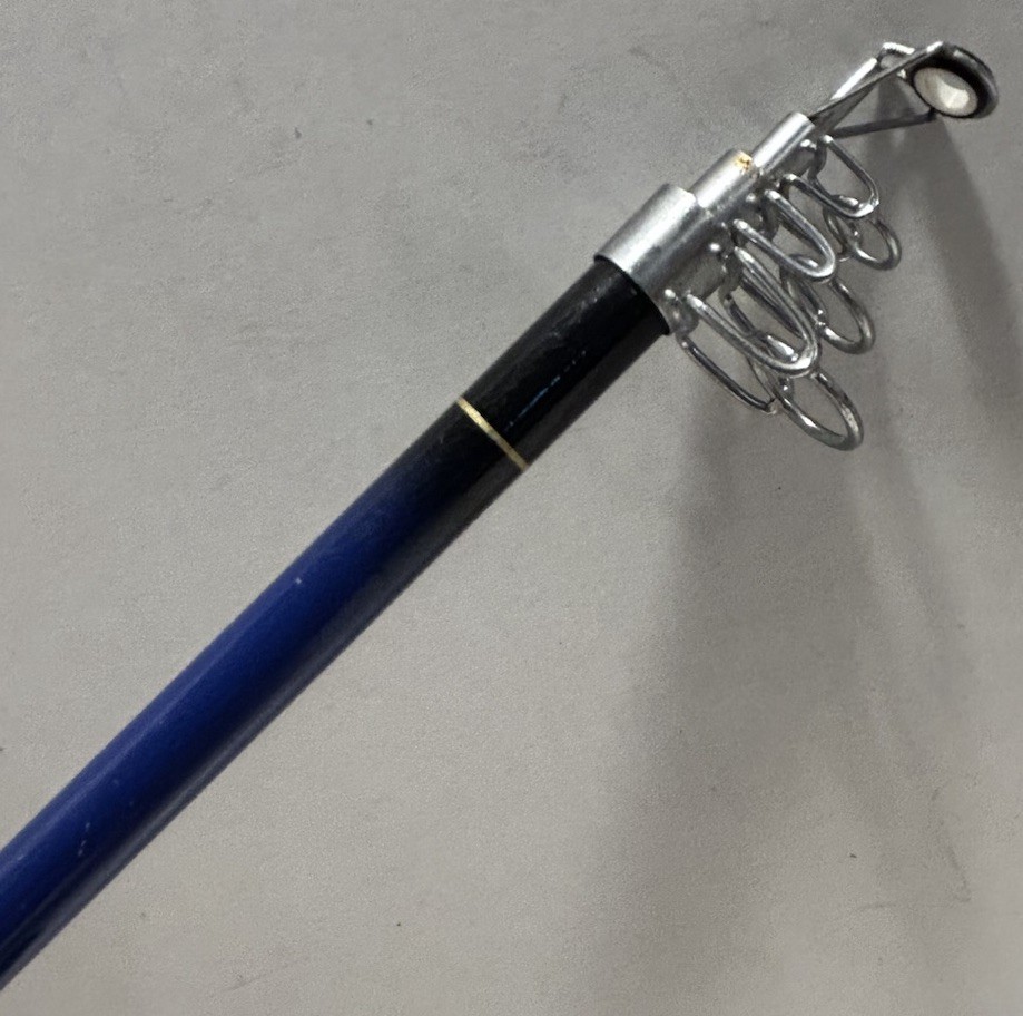 South Bend Proton Telescopic Spinning Fishing med Rod Blue With Black Handle