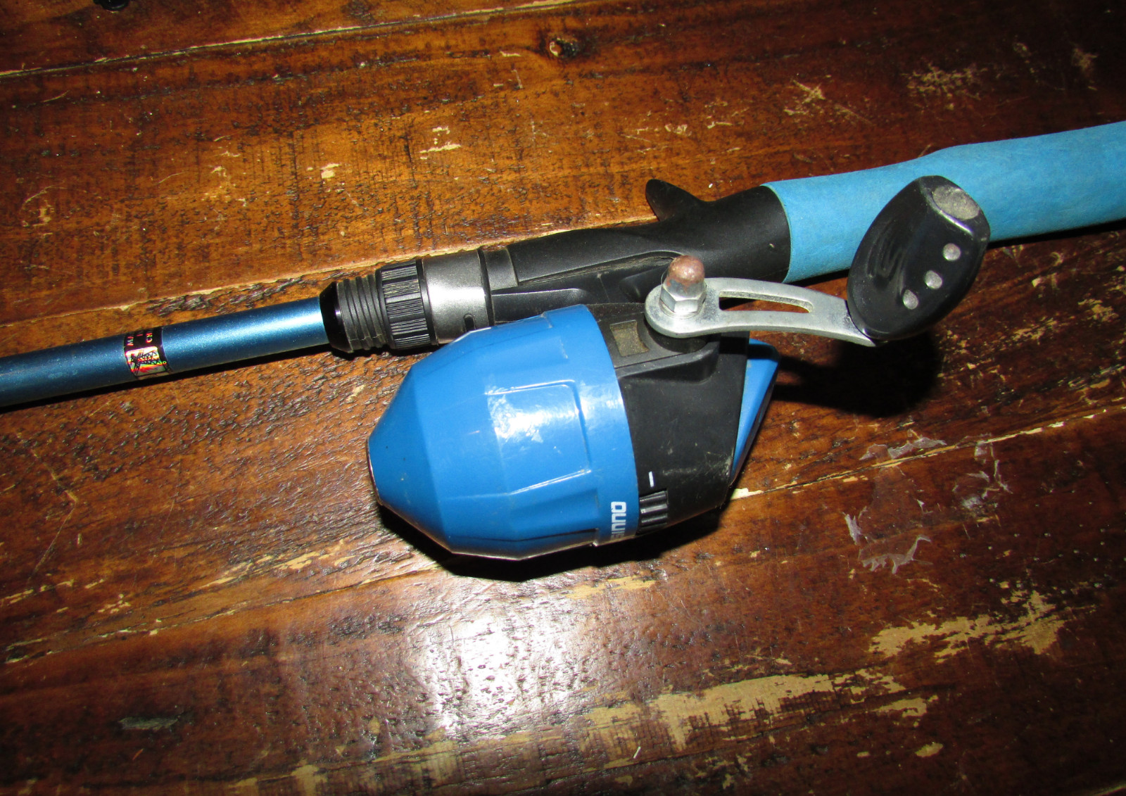 PLUSINNO 150 Blue Black Spin Cast Fishing Rod FOR PARTS