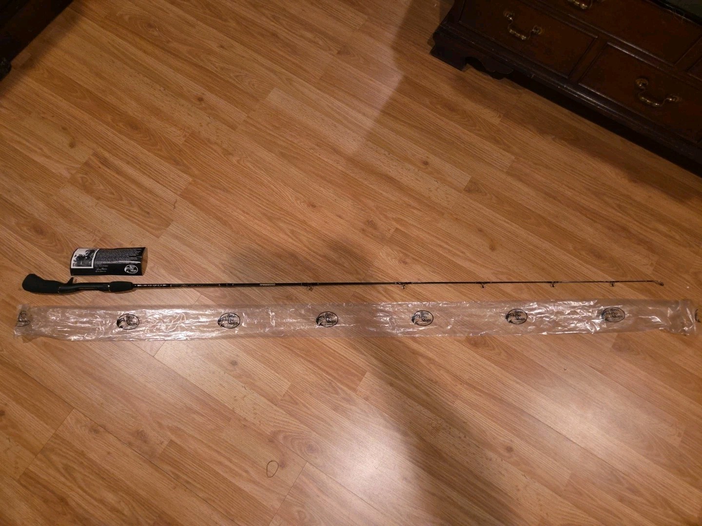 Vntg Bass Pro Shops Tournament XL Graphite Gold 5’7″ 1Pc. Casting Rod Brand New