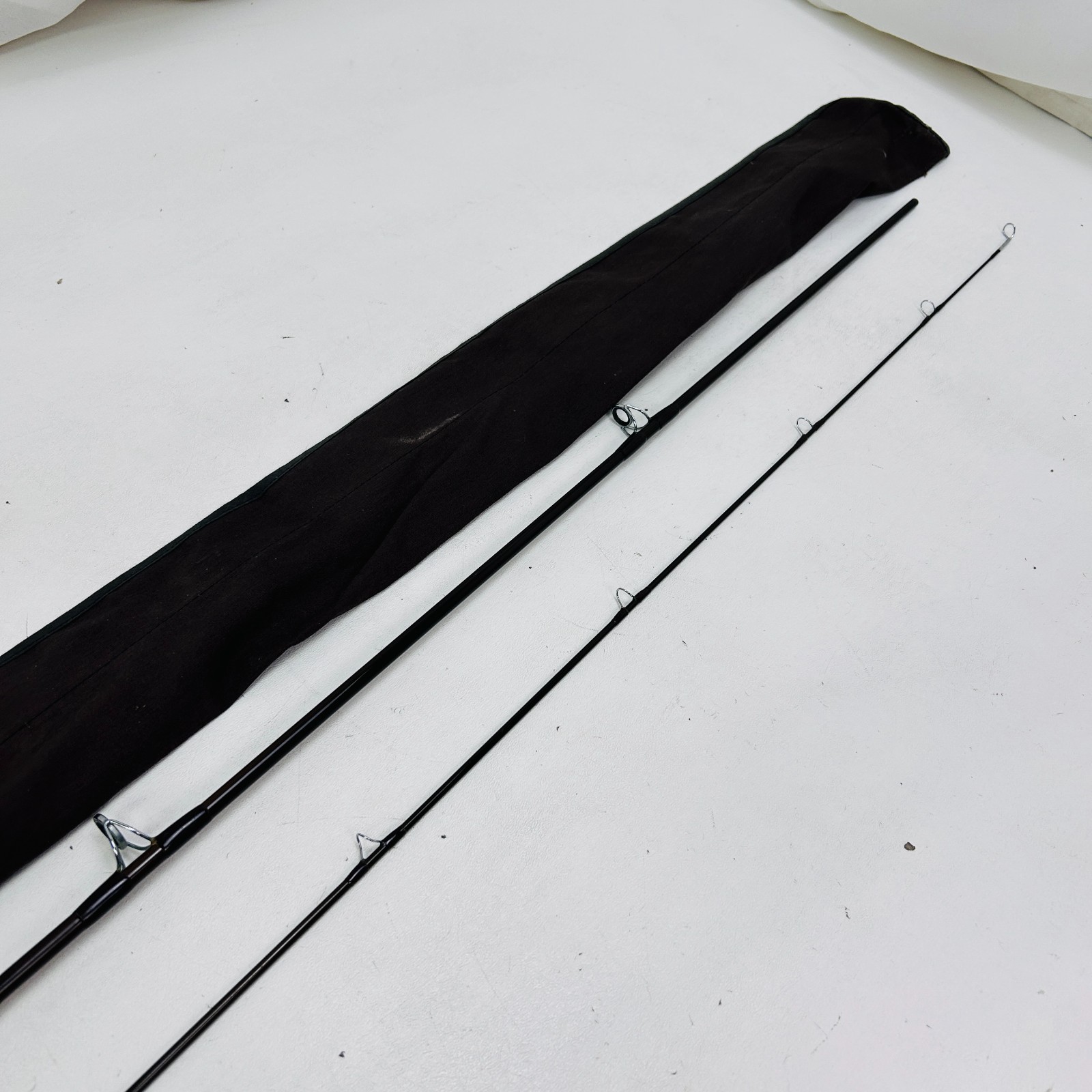 Sage 890RPL Graphite III 9 Ft 8 wt 3.5 Oz 2 Pc Graphite Flyrod