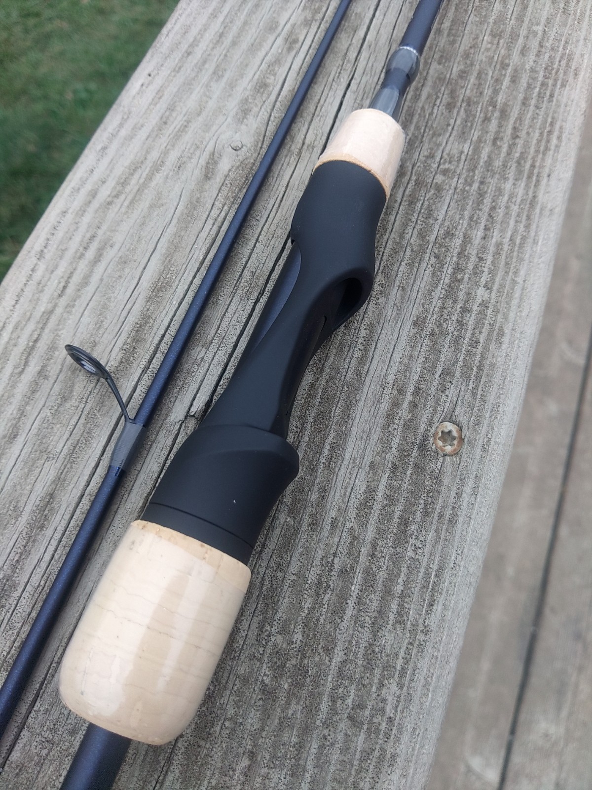 Pflueger President XT 5”6″ 2 Pcs Ultra Light-Moderate Fast Spinning Rod.