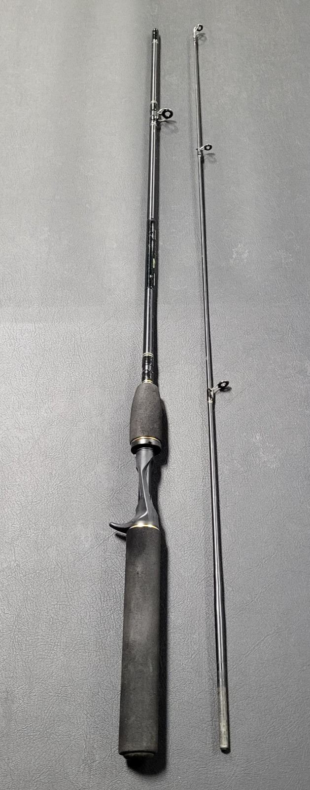 Zebco Z-Glass 562M Bait Cast Rod, 2pc 5’6″ Med, 4 Guides, Excellent Condition