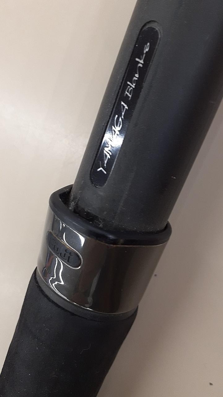 Yamaga Blanks Blue Sniper 81/6 Blacky Jigging Rod 2-Piece, 31in/79cm, Used