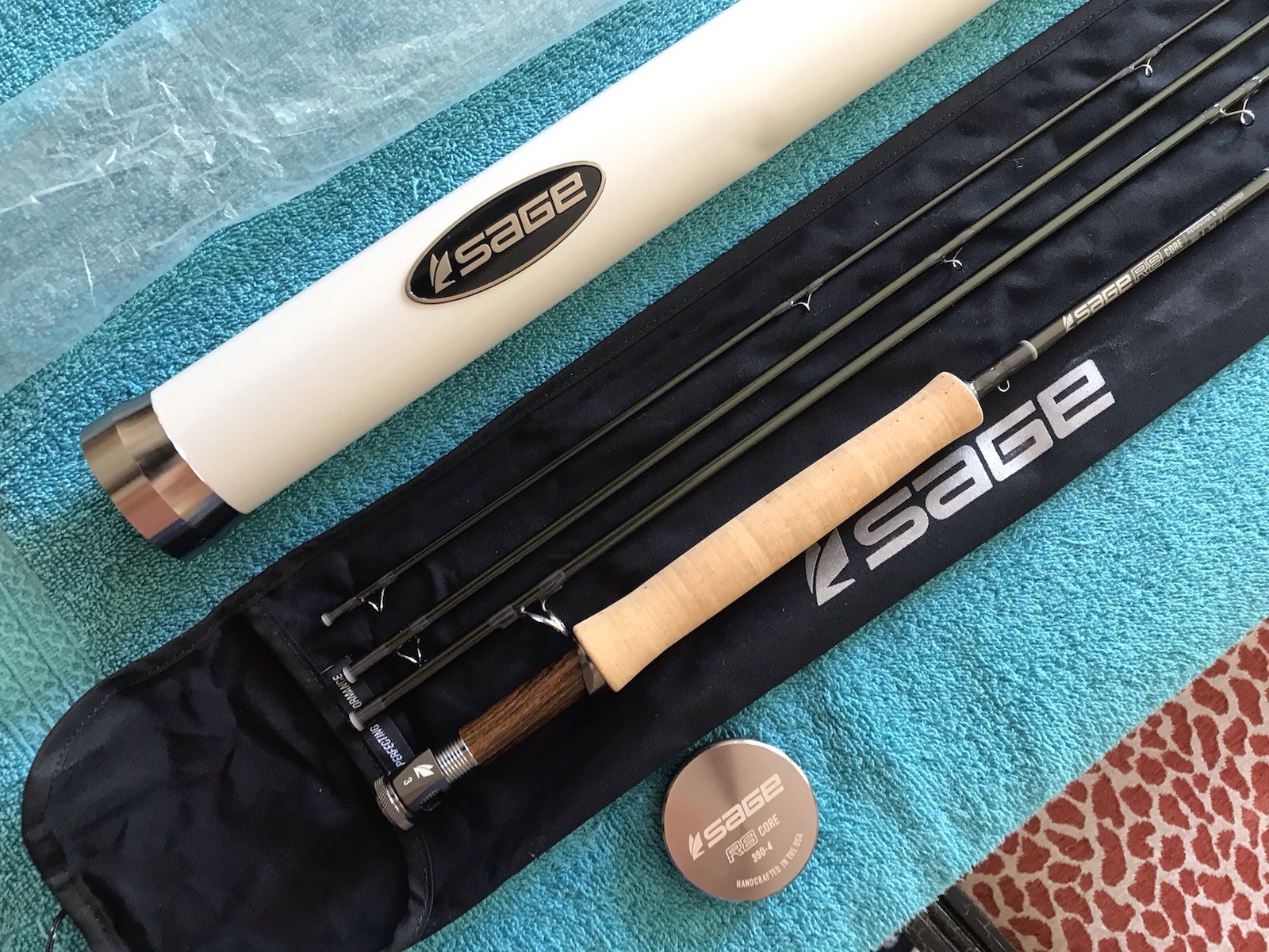 Sage R8 Core 390-4 Fly Rod In Near Mint Condition