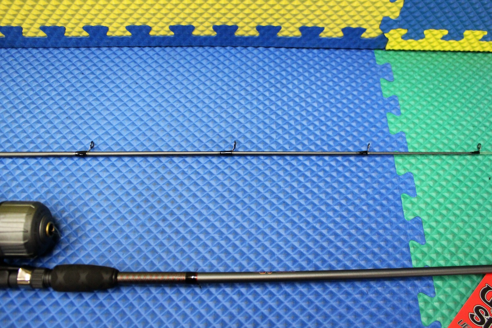 Shakespeare Ugly Stik Ugly Tuff Spincast Combo 6′ 6″ M USTUFCA662M/10CBO 1539106