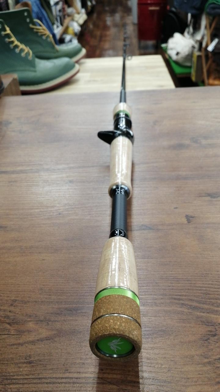 Valleyhill BZRC-65MG/2 Catfish Rod 6’5″ (196cm) 8-20lb, 3/16-5/8oz, One Piece