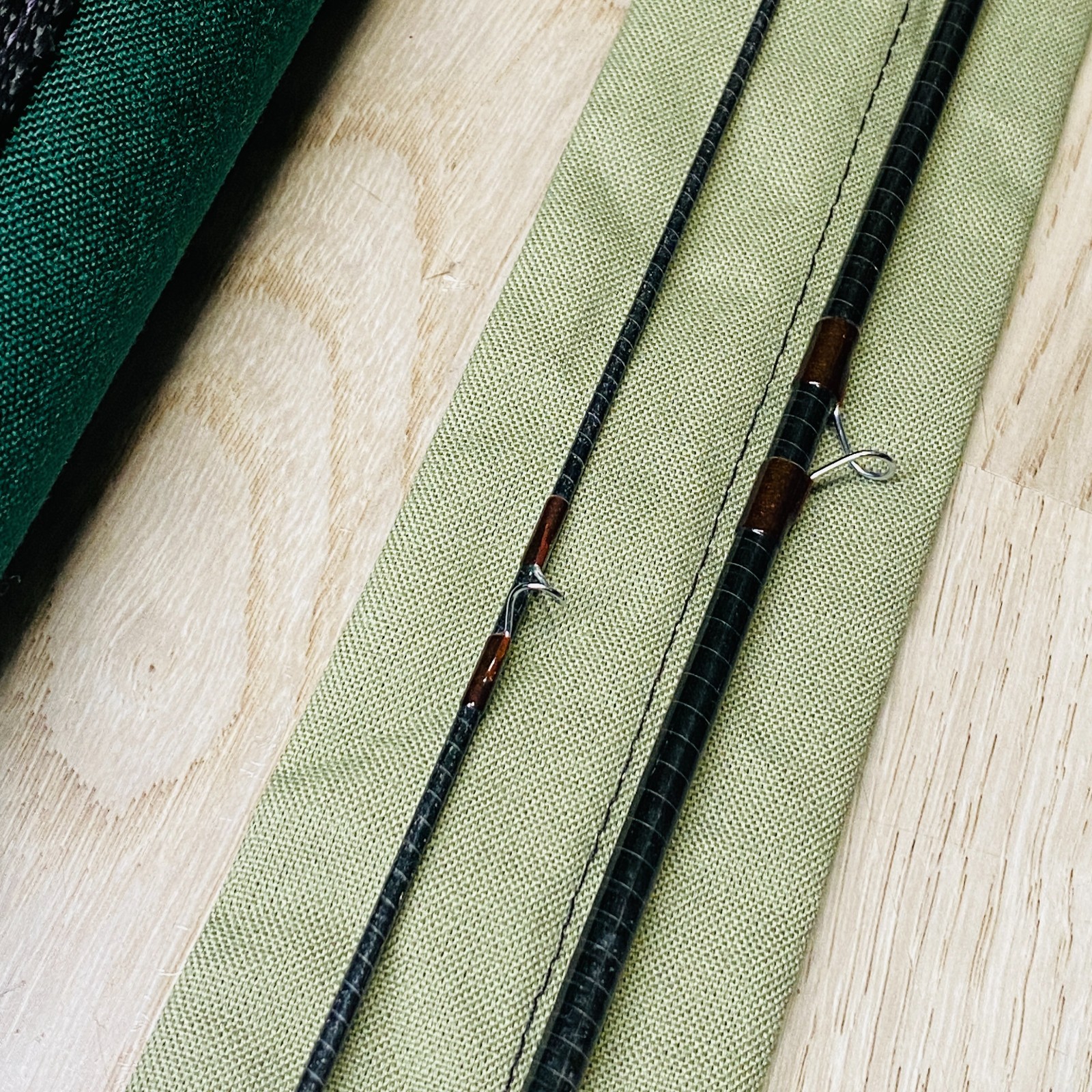 Orvis Superfine Seven Eleven 7’11” 4wt Fly rod w/Tube Socks 1296