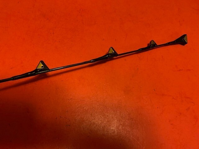 CUSTOM BUILT GREEN GRAPHITE COMPOSITE 7 FOOT 1 INCH 10 TO 25# CONVENTIONAL ROD