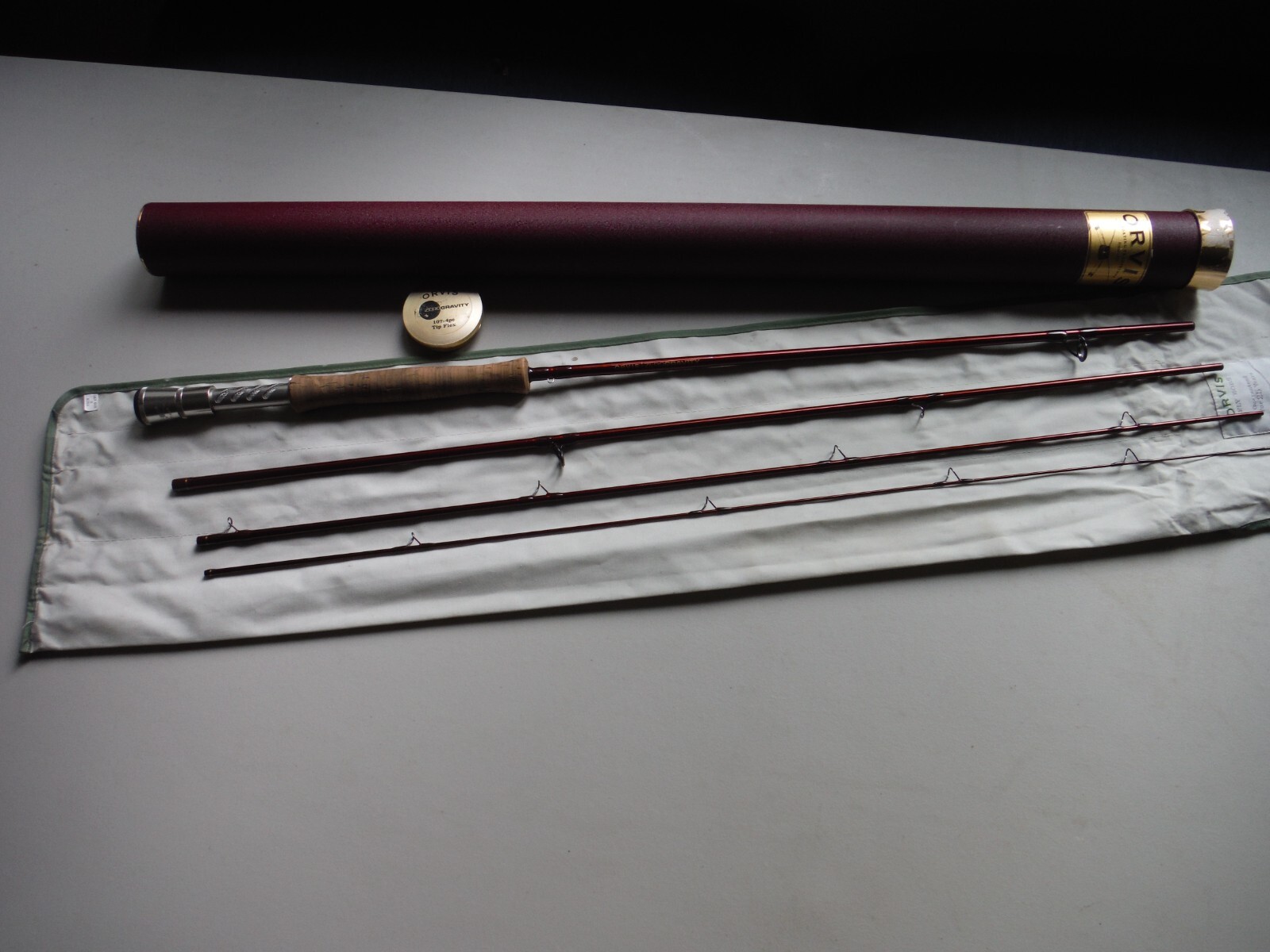 orvis zero gravity 7 weight, 9.5 ft tip flex 5.25 oz.