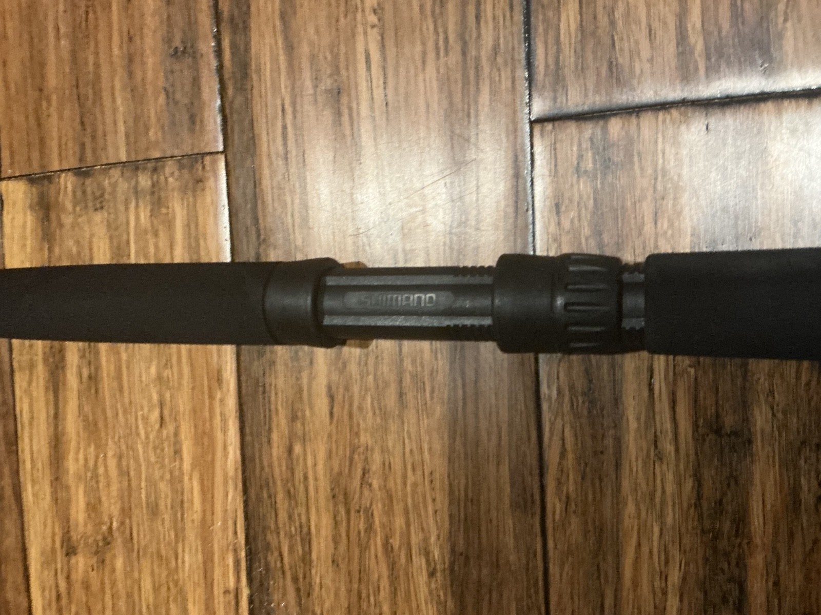 SHIMANO VOLTAEUS 6’6″ 20-40lb med-heavy fast action rod excellent