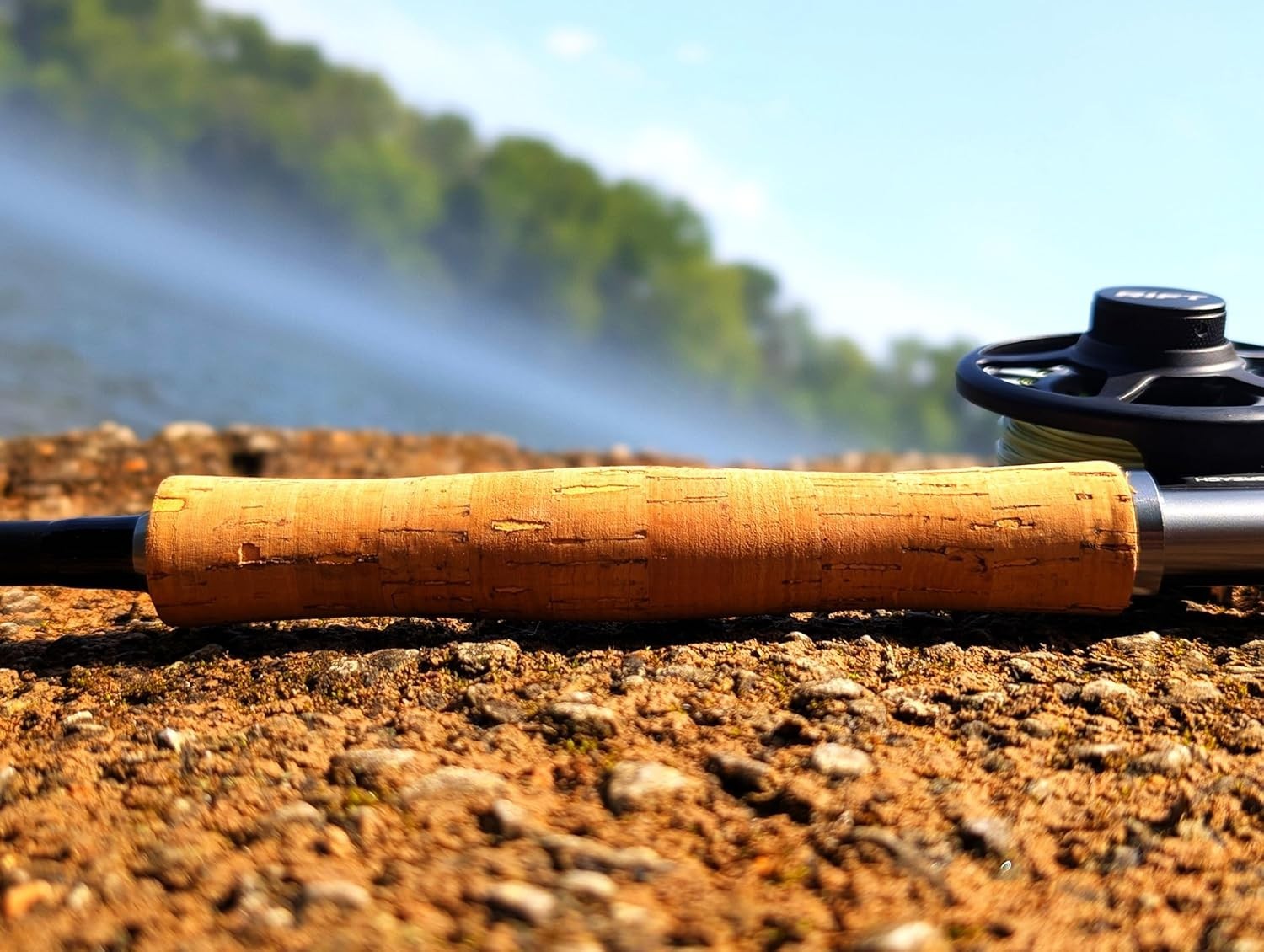 Apache II Carbon Fiber Fly Fishing Rod – 7’10” Telescopic Travel Companion