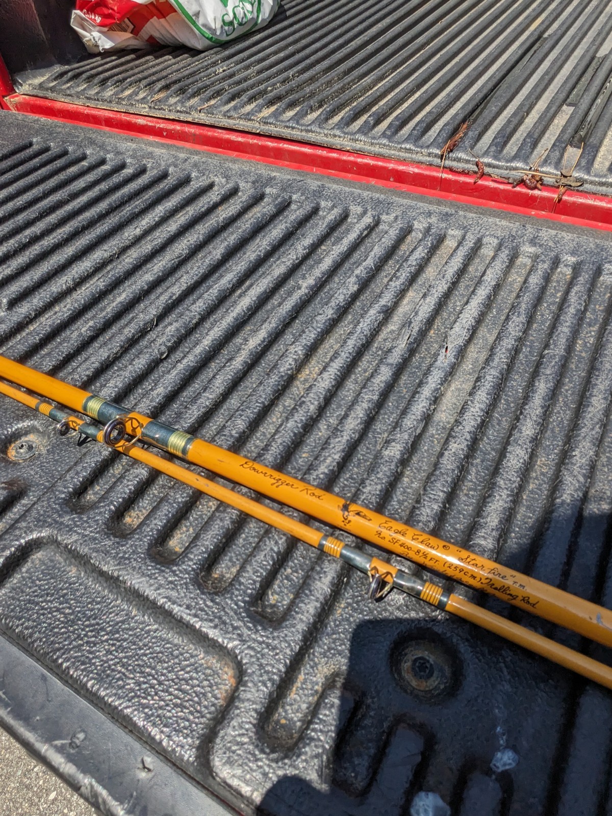 Eagle Claw Starfire SF400 Trolling Rod Yellow Black 8.5 ft 2-Piece